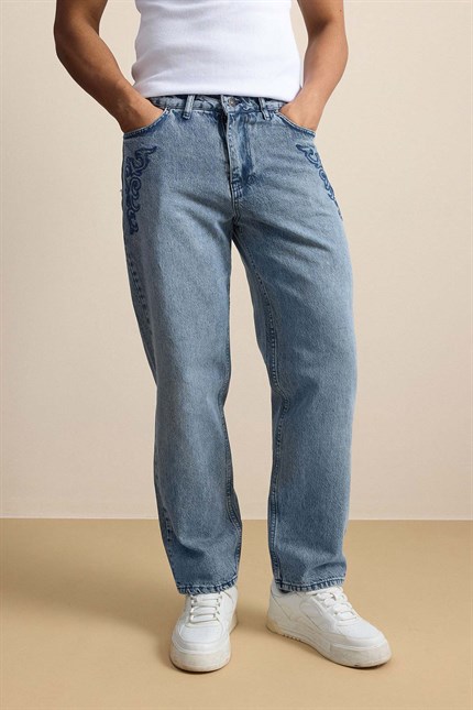 Erkek Baggy Nakış Detaylı Jean Pantolon Mavi