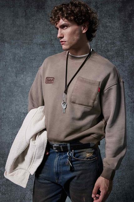 Erkek Bisiklet Yaka Cep Detaylı Sweatshirt Kahverengi