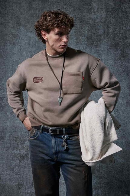 Erkek Bisiklet Yaka Cep Detaylı Sweatshirt Kahverengi