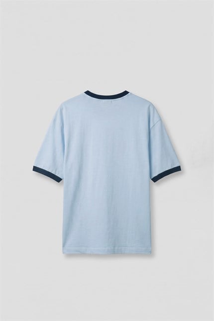 Erkek Boxy Fit Nakış Detaylı Kontrast Yaka T-Shirt Açık Mavi