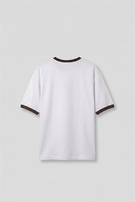 Erkek Boxy Fit Nakış Detaylı Kontrast Yaka T-Shirt Ekru