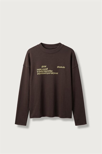 Erkek Boxy Fit Yazı Baskılı Bisiklet Yaka Sweatshirt Kahverengi