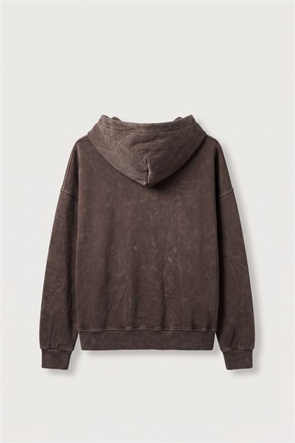 Erkek Boxy Fit Yıkamalı Metal Tokalı Kapüşonlu Sweatshirt Kahverengi