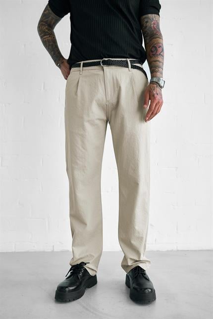 Erkek Dokulu İnce Kumaş Regular Fit Pantolon Bej