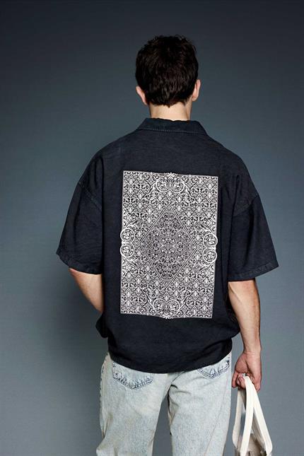 Erkek Kısa Kollu Desen Baskılı Yıkamalı Oversize Gömlek Siyah