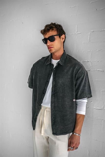 Erkek Kısa Kollu Desen Baskılı Yıkamalı Oversize Gömlek Siyah