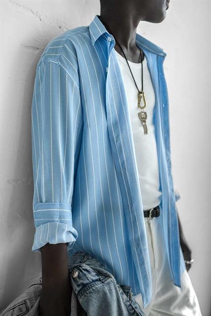 Erkek Nefes Alan Kumaştan Çizgili Rahat Oversize Gömlek Mavi
