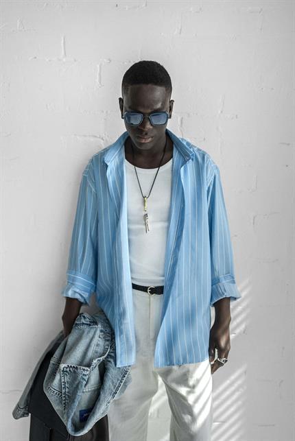 Erkek Nefes Alan Kumaştan Çizgili Rahat Oversize Gömlek Mavi