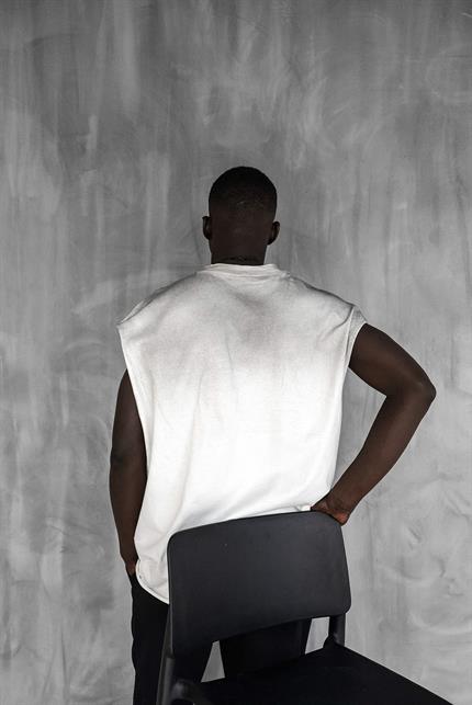 Erkek Önü İşlemeli Oversize Yıkamalı Kolsuz T-Shirt Ekru