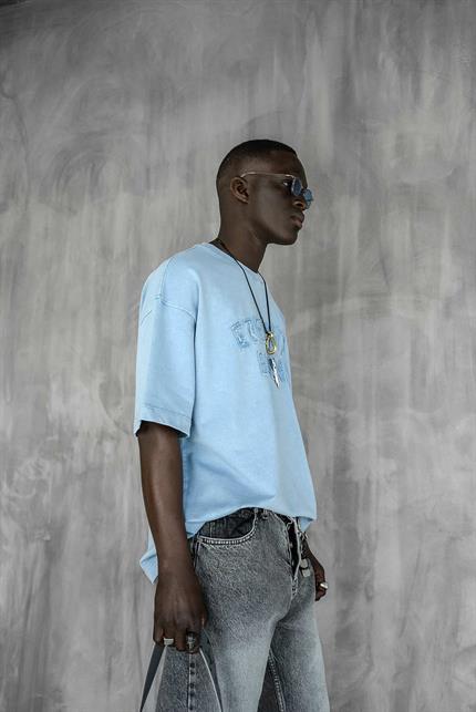 Erkek Önü Slogan İşlemeli Yıkamalı Oversize T-Shirt Açık Mavi