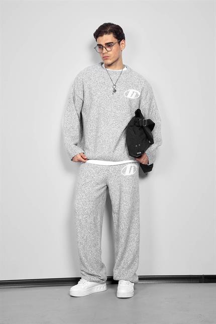 Erkek Oversize Boxy Fit Logo Detaylı Tüylü Kazak Gri