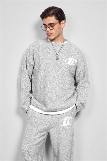 Erkek Oversize Boxy Fit Logo Detaylı Tüylü Kazak Gri