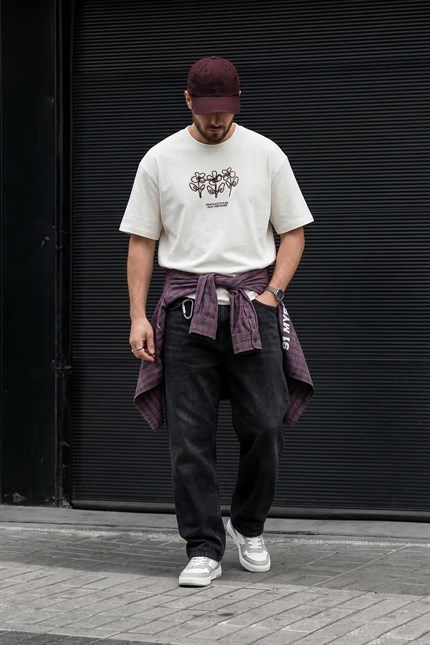 Erkek Oversize Çiçek Nakışlı T-Shirt Beyaz