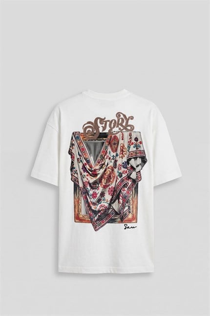 Erkek Oversize Etnik Desenli 3D Sırt Baskılı T-Shirt Beyaz