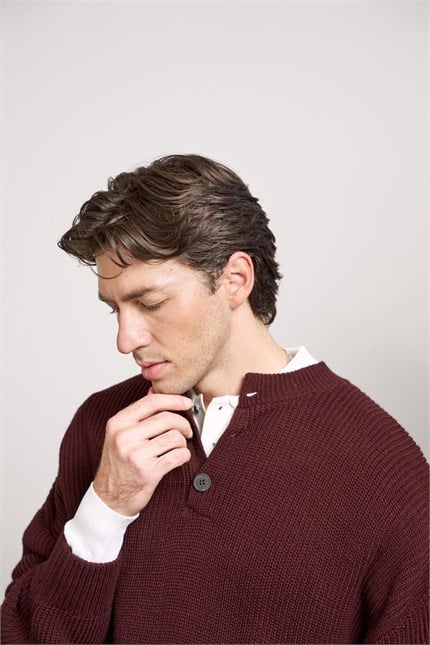 Erkek Oversize Henley Yaka Triko Kazak Bordo