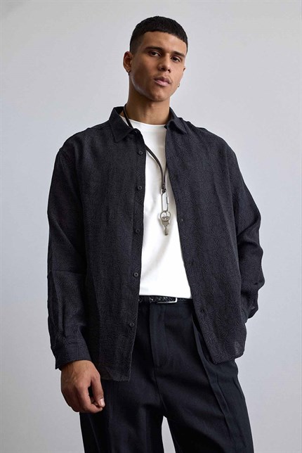 Erkek Oversize Jakarlı Desenli Uzun Kollu Gömlek Siyah