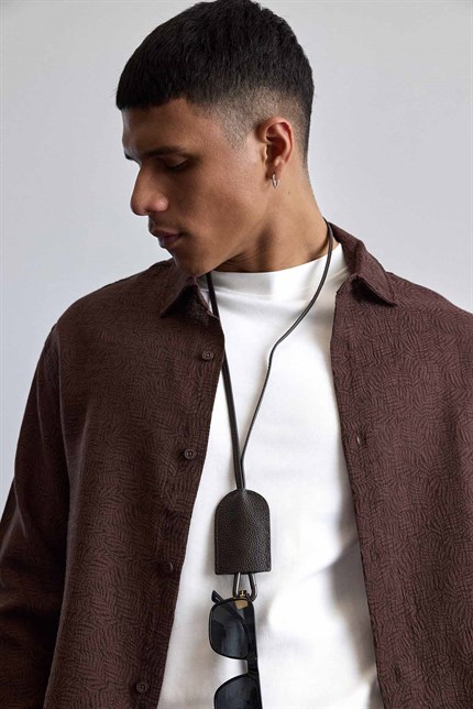 Erkek Oversize Jakarlı Desenli Uzun Kollu Gömlek Kahverengi