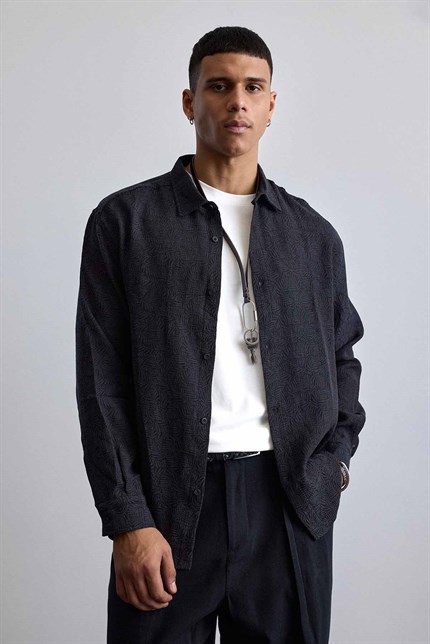 Erkek Oversize Jakarlı Desenli Uzun Kollu Gömlek Siyah