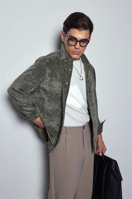 Erkek Oversize Kadife Dokulu Uzun Kollu Gömlek Haki Yeşil