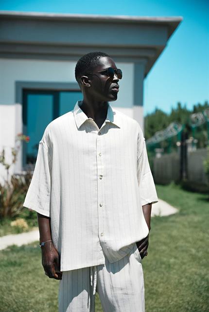 Erkek Oversize Keten Görünümlü Kısa Kollu Çizgili Gömlek Bej