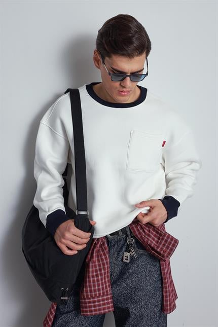 Erkek Oversize Kontrast Detaylı Sweatshirt Beyaz