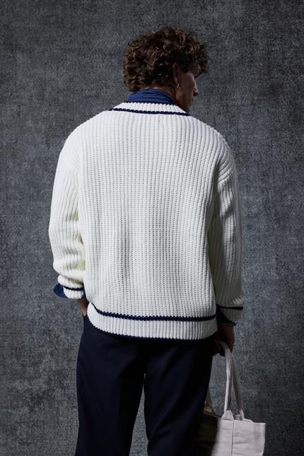 Erkek Oversize Kontrast Şeritli Düğmeli Örme Hırka Ekru