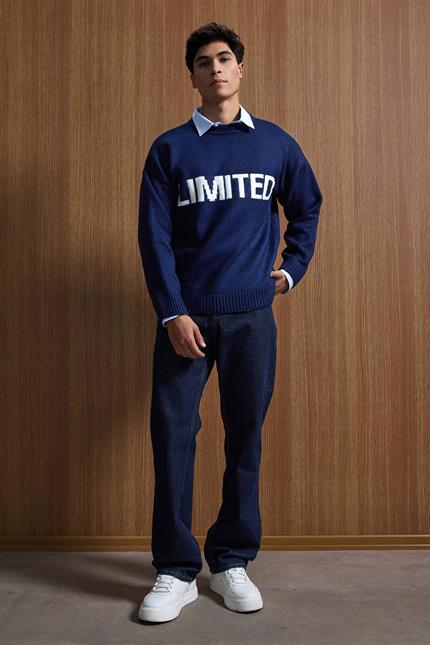 Erkek Oversize Limited Kabartma Baskılı Triko Kazak Lacivert