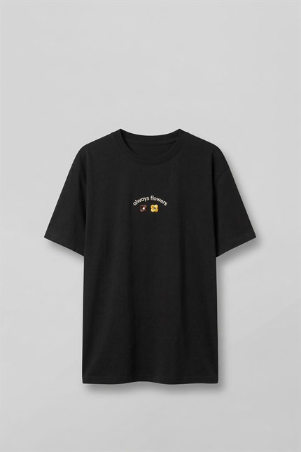 Erkek Oversize Minimal Çiçek Nakışlı T-Shirt Siyah