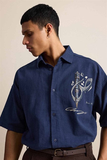Erkek Oversize Nakış Detaylı Pamuklu Kısa Kollu Gömlek Lacivert