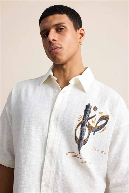 Erkek Oversize Nakış Detaylı Pamuklu Kısa Kollu Gömlek Ekru