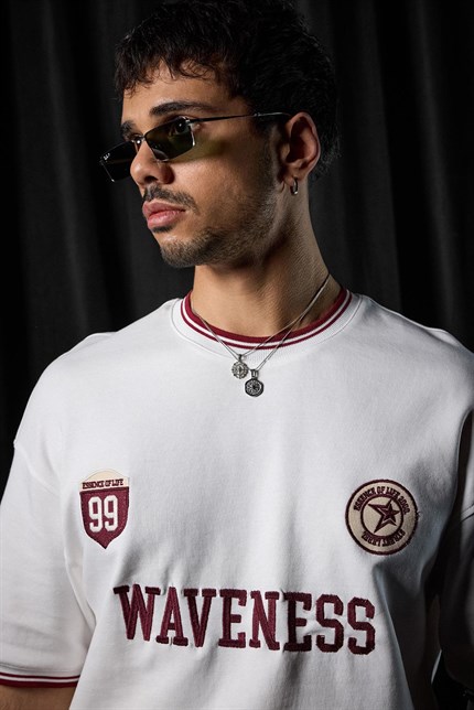 Erkek Oversize Nakışlı Kontrast Yaka Kolej T-Shirt Ekru