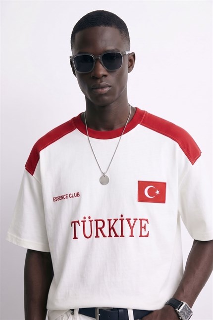 Erkek Oversize Nakışlı Ülke Temalı Forma T-Shirt Ekru/Kırmızı