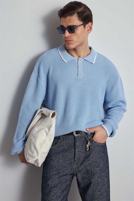 Erkek Oversize Polo Yaka Kontrast Detaylı Triko Kazak Açık Mavi