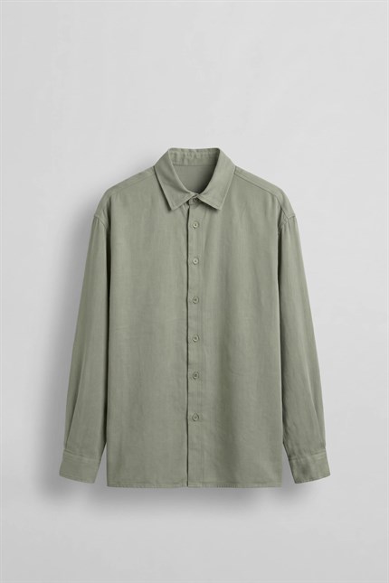 Erkek Oversize Tencel Karışımlı Uzun Kollu Gömlek Haki Yeşil