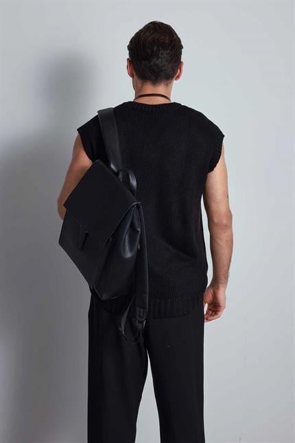 Erkek Oversize V Yaka Triko Süveter Siyah