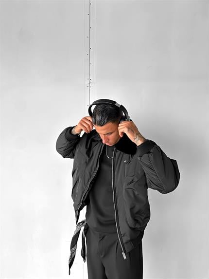 Erkek Oversize Yakalı Fermuarlı Cepli Mont Siyah