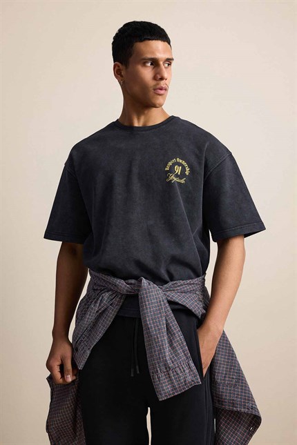 Erkek Oversize Yıkamalı Arkası Baskılı T-Shirt Siyah