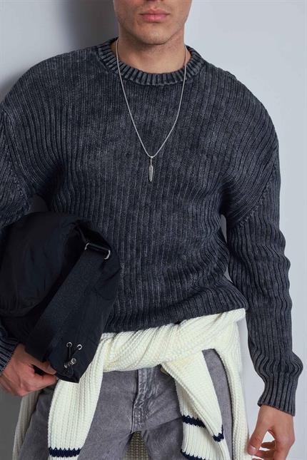 Erkek Oversize Yıkamalı Efektli Basic Kazak Siyah