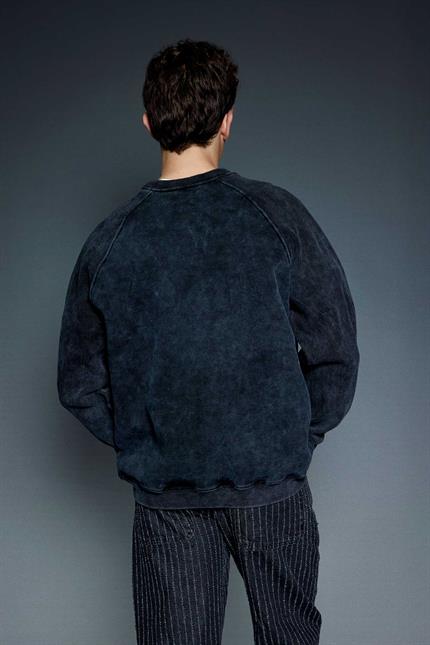 Erkek Oversize Yıkamalı Vintage Nakış Detaylı Sweatshirt Siyah