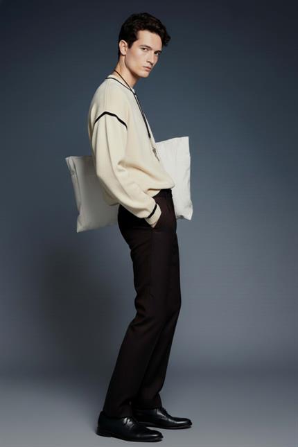 Erkek Oversize Yuvarlak Yaka Kontrast Detaylı Kazak Bej