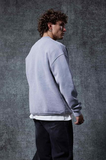 Erkek Rahat Kalıp Baskılı Yuvarlak Yaka Sweatshirt Füme