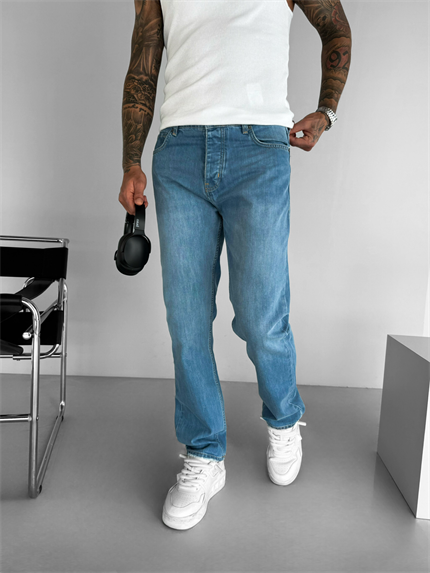 Erkek Regular Fit Kesim Eskitmeli Jean Pantolon Mavi