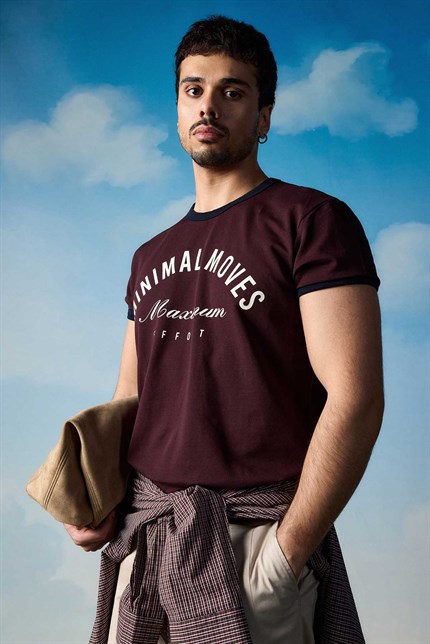 Erkek Regular Fit Kontrast Detaylı T-Shirt Bordo