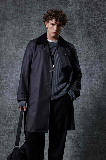 Erkek Relax Fit Kadife Yaka Detaylı Uzun Trençkot Siyah