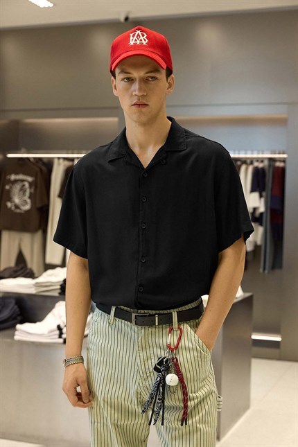 Erkek Relaxed Fit Açık Yaka Kısa Kollu Tencel Gömlek Siyah