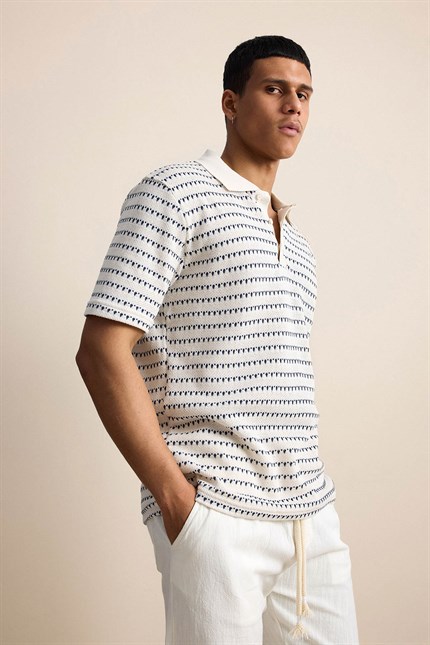 Erkek Relaxed Fit Ajurlu Örme Polo Yaka T-Shirt Ekru