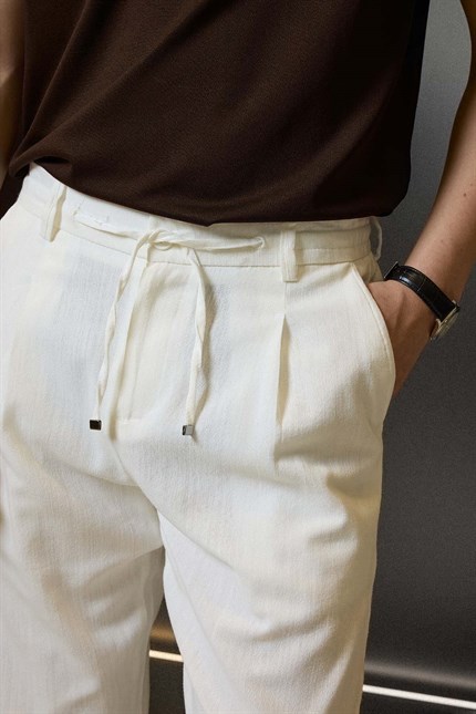 Erkek Relaxed Fit Bağcıklı Rahat Kalıp Pantolon Beyaz