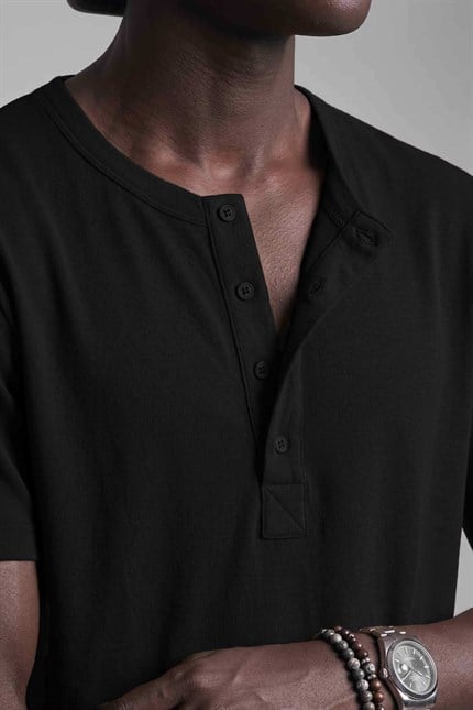Erkek Relaxed Fit Düğmeli Henley Yaka Basic T-Shirt Siyah
