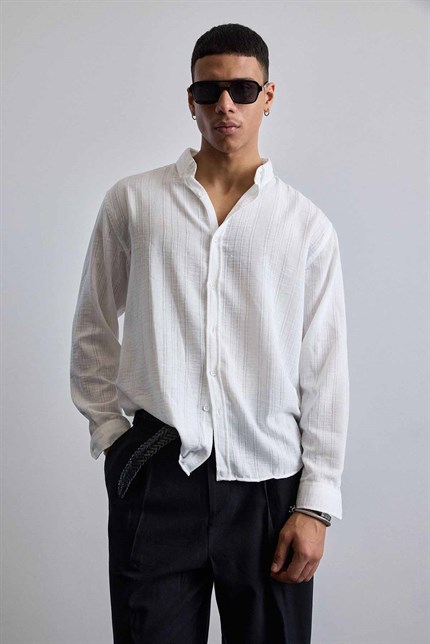 Erkek Relaxed Fit İnce Tekstürlü Gömlek Beyaz