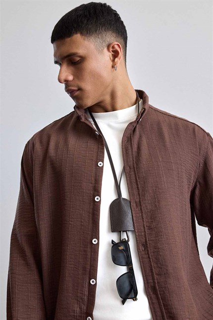 Erkek Relaxed Fit İnce Tekstürlü Gömlek Kahverengi
